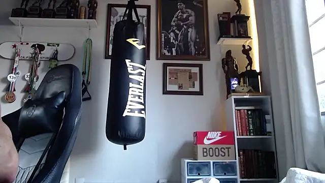 henryhadesflirt online show from November 9, 8:07 pm