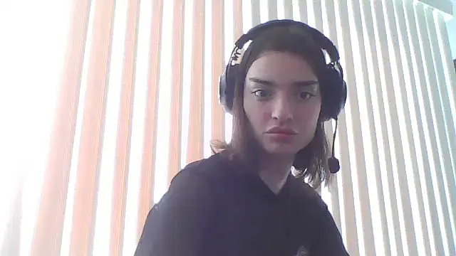 Luna Samosienko online show from October 5, 2:48 pm