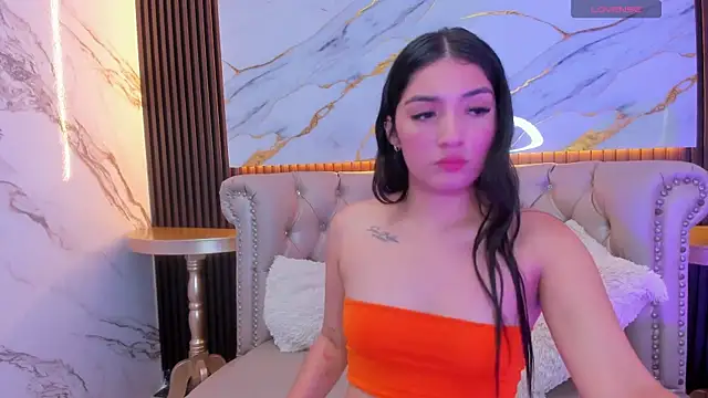 Snapshot of MIA_RUSSELL_ chatting on October 4, 7:56 pm MIA RUSSELL online show from October 4, 7:56 pm