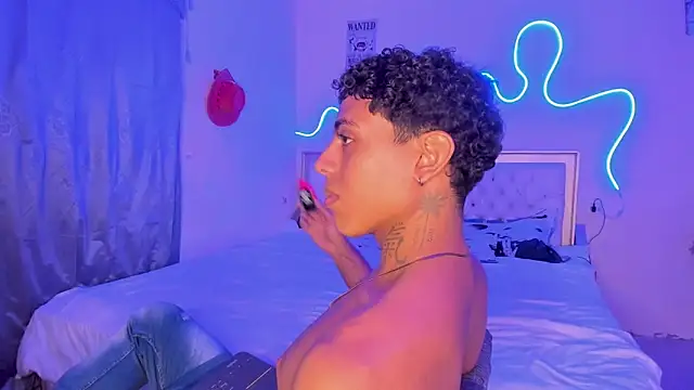 Glader31 online show from October 5, 8:51 pm