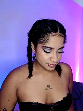 Snapshot of camilafoox7 chatting on September 27, 11:21 pm camilafoox7 online show from September 27, 11:21 pm