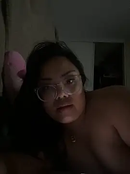 Snapshot of kiaradanielaxx chatting on September 30, 7:35 am kiaradanielaxx online show from September 30, 7:35 am