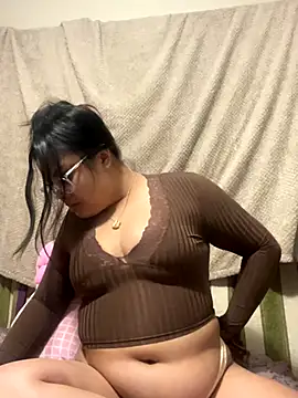 Snapshot of kiaradanielaxx chatting on October 10, 4:44 am kiaradanielaxx online show from October 10, 4:44 am