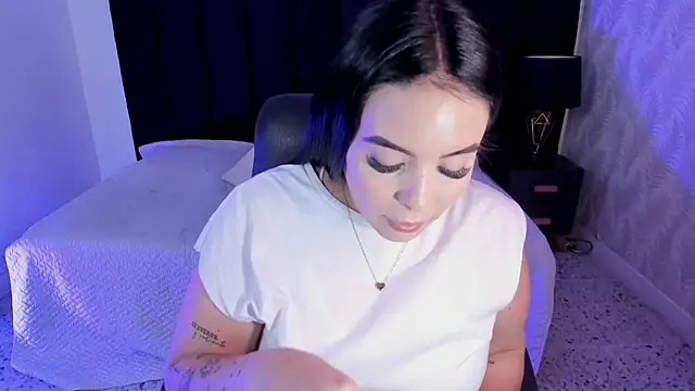 camiladuke7 online show from October 8, 7:44 pm