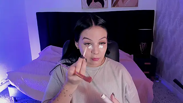 camiladuke7 online show from October 18, 7:47 pm