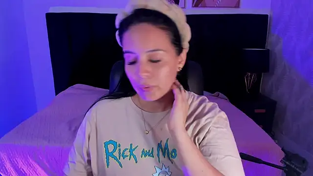 camiladuke7 online show from October 22, 7:35 pm