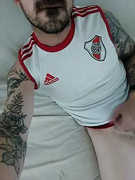 Snapshot of coherro3 chatting on October 4, 4:27 pm coherro3 online show from October 4, 4:27 pm