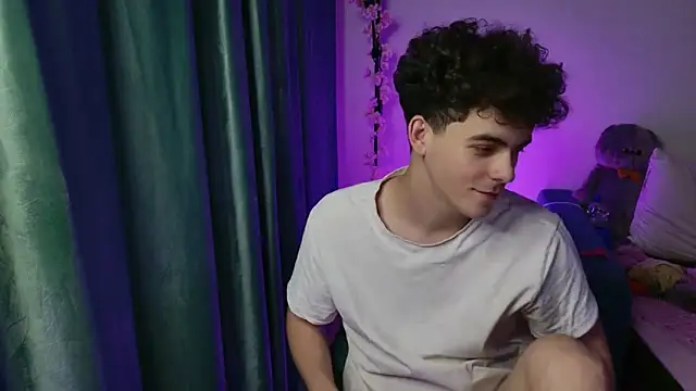 dreamgonetan online show from October 6, 8:50 pm