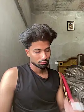 Snapshot of lustyrai chatting on May 5, 6:21 am lustyrai online show from May 5, 6:21 am