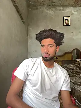 Snapshot of lustyrai chatting on May 6, 5:14 am lustyrai online show from May 6, 5:14 am