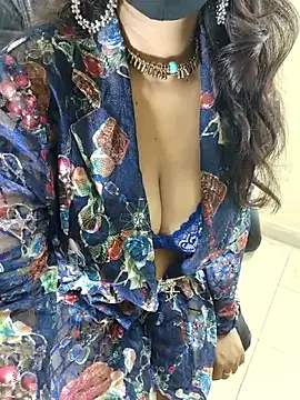 Snapshot of Hey_Jully chatting on September 23, 5:10 am Hey Jully online show from September 23, 5:10 am