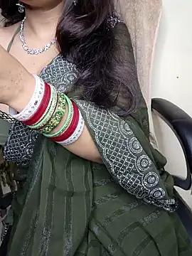 Snapshot of Hey_Jully chatting on October 23, 5:51 am Hey Jully online show from October 23, 5:51 am