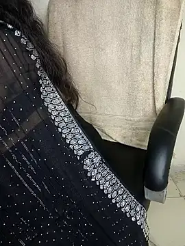 Snapshot of Hey_Jully chatting on October 26, 5:02 am Hey Jully online show from October 26, 5:02 am