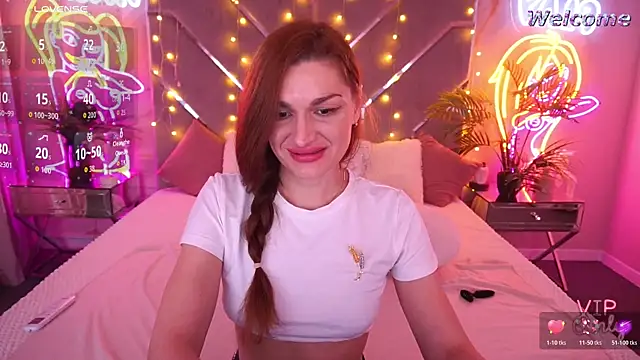 EllaGoldenn online show from March 2, 5:08 am