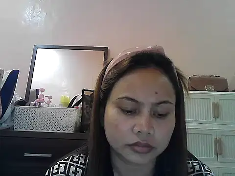 Amarrahlyn online show from May 10, 6:29 am