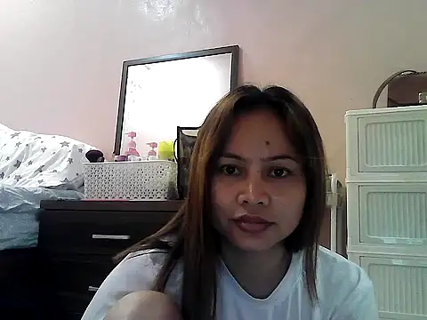 Amarrahlyn online show from May 10, 10:48 pm