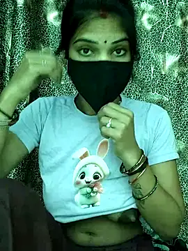 Snapshot of PRACHI-743 chatting on August 5, 1:52 am PRACHI-743 online show from August 5, 1:52 am
