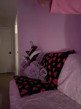 LoveDreaux online show from April 22, 9:44 am