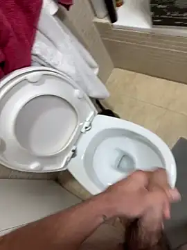 tusmuertos420 online show from September 29, 6:13 pm