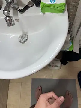 tusmuertos420 online show from November 8, 7:12 pm