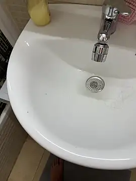 tusmuertos420 online show from November 10, 7:24 pm