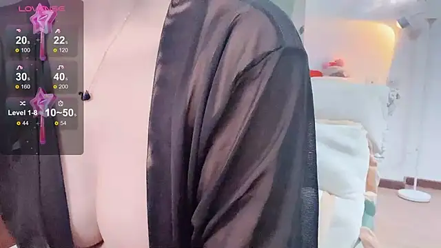 nuan-nuan- online show from March 2, 9:43 pm