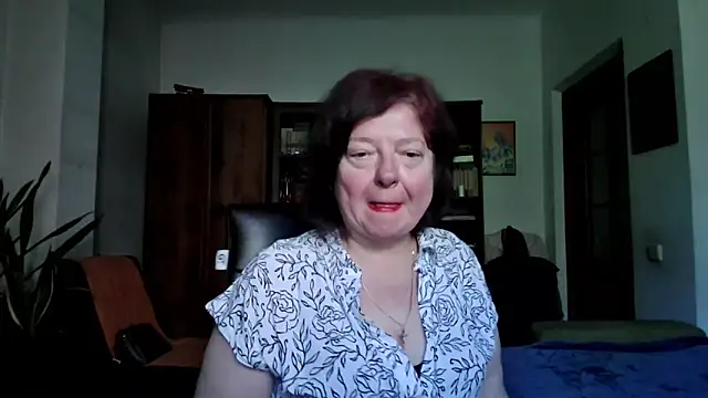 Snapshot of Violet_Pulse chatting on May 28, 12:24 pm Violet Pulse online show from May 28, 12:24 pm