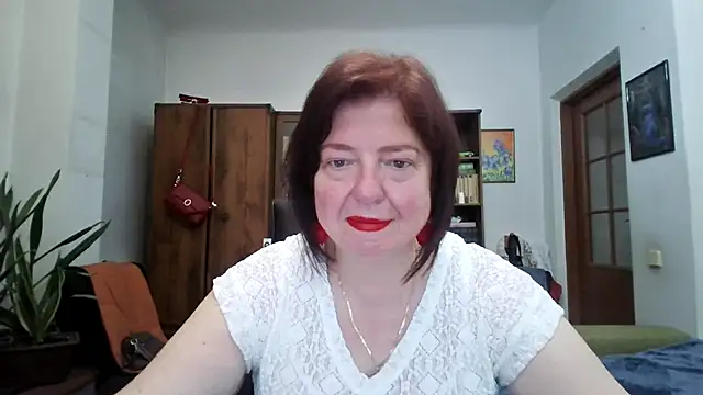 Snapshot of Violet_Pulse chatting on June 11, 12:36 pm Violet Pulse online show from June 11, 12:36 pm