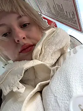 RonnieKiss online show from October 12, 4:55 am