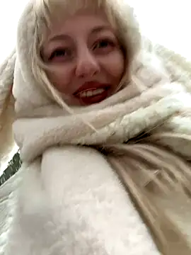 RonnieKiss online show from October 13, 4:45 am