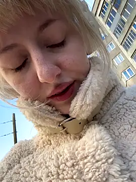 RonnieKiss online show from October 17, 4:04 am