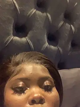 21shazzy online show from October 17, 1:42 am