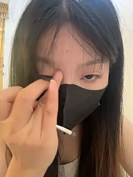 Snapshot of AZ37866 chatting on October 23, 2:44 am AZ37866 online show from October 23, 2:44 am