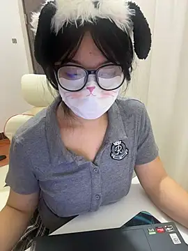 Snapshot of AZ37866 chatting on November 6, 3:57 pm AZ37866 online show from November 6, 3:57 pm