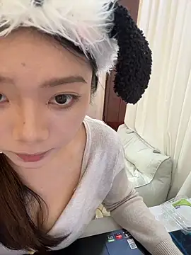 Snapshot of AZ37866 chatting on November 30, 2:26 am AZ37866 online show from November 30, 2:26 am