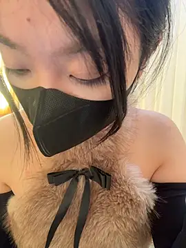 Snapshot of AZ37866 chatting on December 5, 2:20 am AZ37866 online show from December 5, 2:20 am