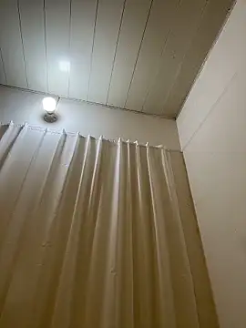 AZ37866 online show from April 8, 3:50 am