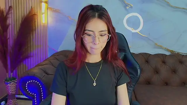 Snapshot of mia_tf chatting on October 3, 1:41 pm mia tf online show from October 3, 1:41 pm