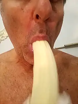 Snapshot of sayeaprayer65 chatting on October 14, 8:20 pm sayeaprayer65 online show from October 14, 8:20 pm