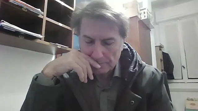 Snapshot of sayeaprayer65 chatting on November 6, 6:58 am sayeaprayer65 online show from November 6, 6:58 am