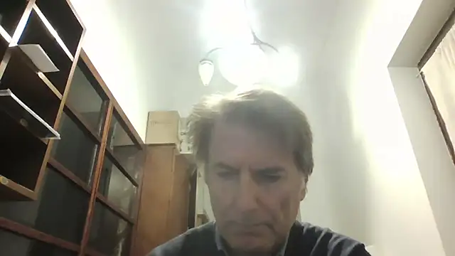 Snapshot of sayeaprayer65 chatting on November 21, 6:23 am sayeaprayer65 online show from November 21, 6:23 am