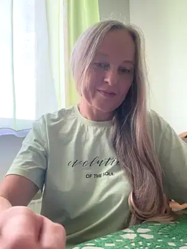 B i r d i e online show from September 20, 11:00 am