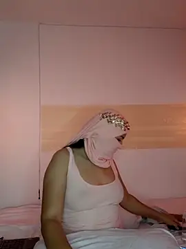 Snapshot of sahara1_ chatting on October 16, 9:38 pm sahara1 online show from October 16, 9:38 pm