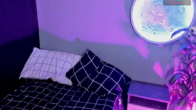 Emmy  Smith online show from November 23, 6:57 am