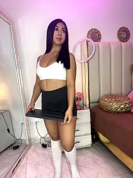 Snapshot of JadeBennett_ chatting on October 11, 3:50 am JadeBennett online show from October 11, 3:50 am