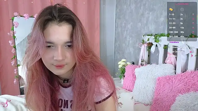 vivyboo111 online show from July 21, 7:27 pm
