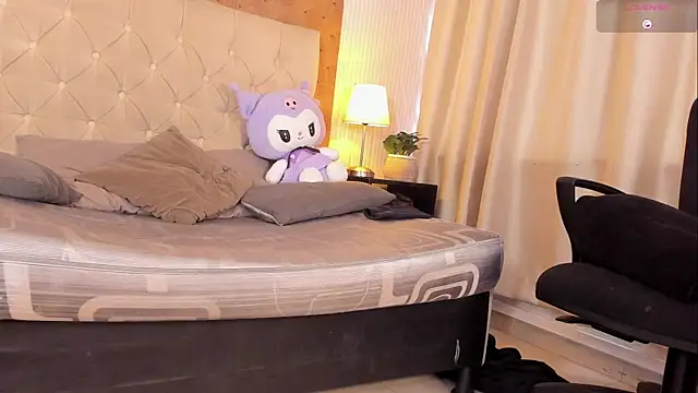 liam twiink online show from November 29, 8:12 pm