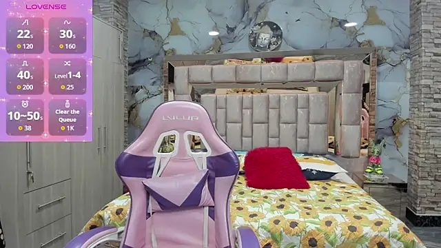 Snapshot of Diosa67 chatting on November 30, 12:47 am Diosa67 online show from November 30, 12:47 am