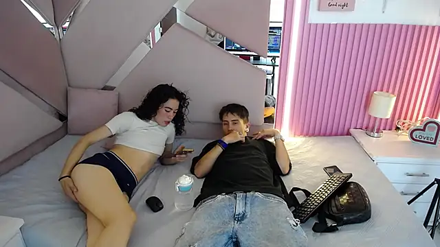 oblivionlove online show from April 6, 9:27 pm