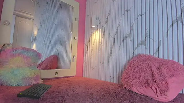 Missdionne curly online show from November 26, 11:11 am